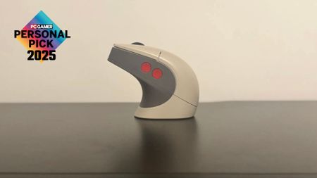 8BitDo Retro R8 gaming mouse